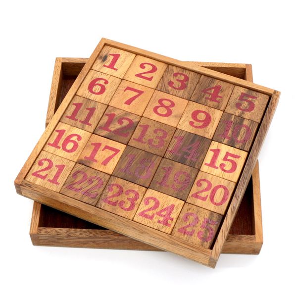 Hovedbilde Match 25 brain teaser IQ-nøtt