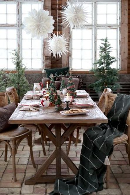 Hovedbilde Noël Juletre med gaver fra Chique Antique