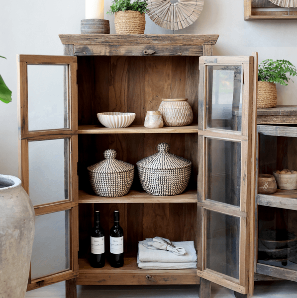 Hovedbilde Grimaud Vitrineskap i Gjenbrukstre fra Chique Antique