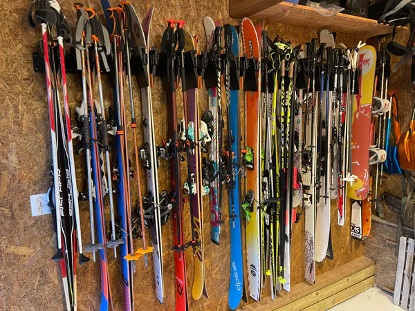Hovedbilde SkiKlypa - Skioppheng for alpinski og langrennski