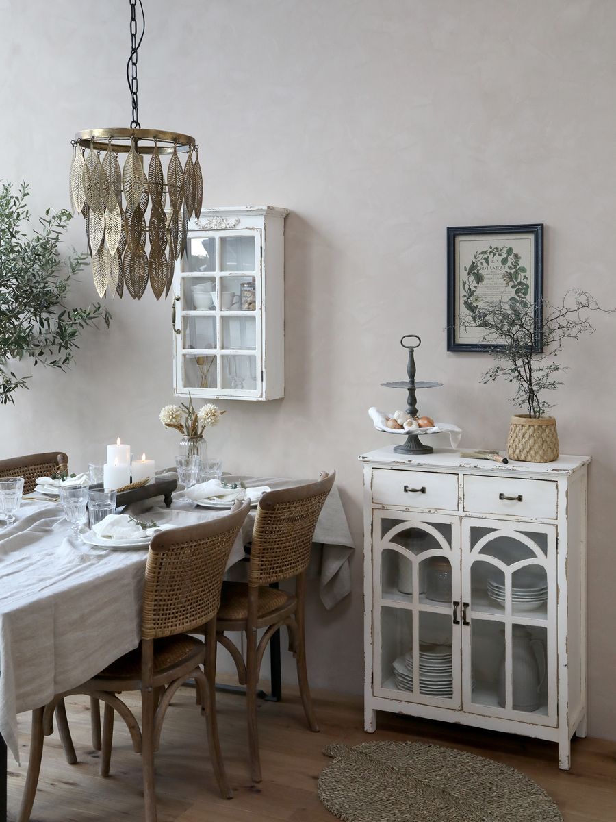 Fransk spisestol med flettet sete og rygg fra Chic Antique
