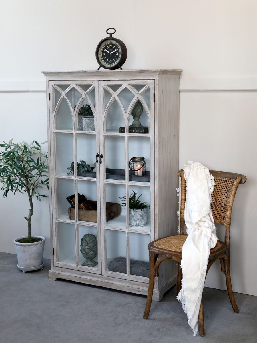 Vitrineskap Med Tverrdører fra Chic Antique 