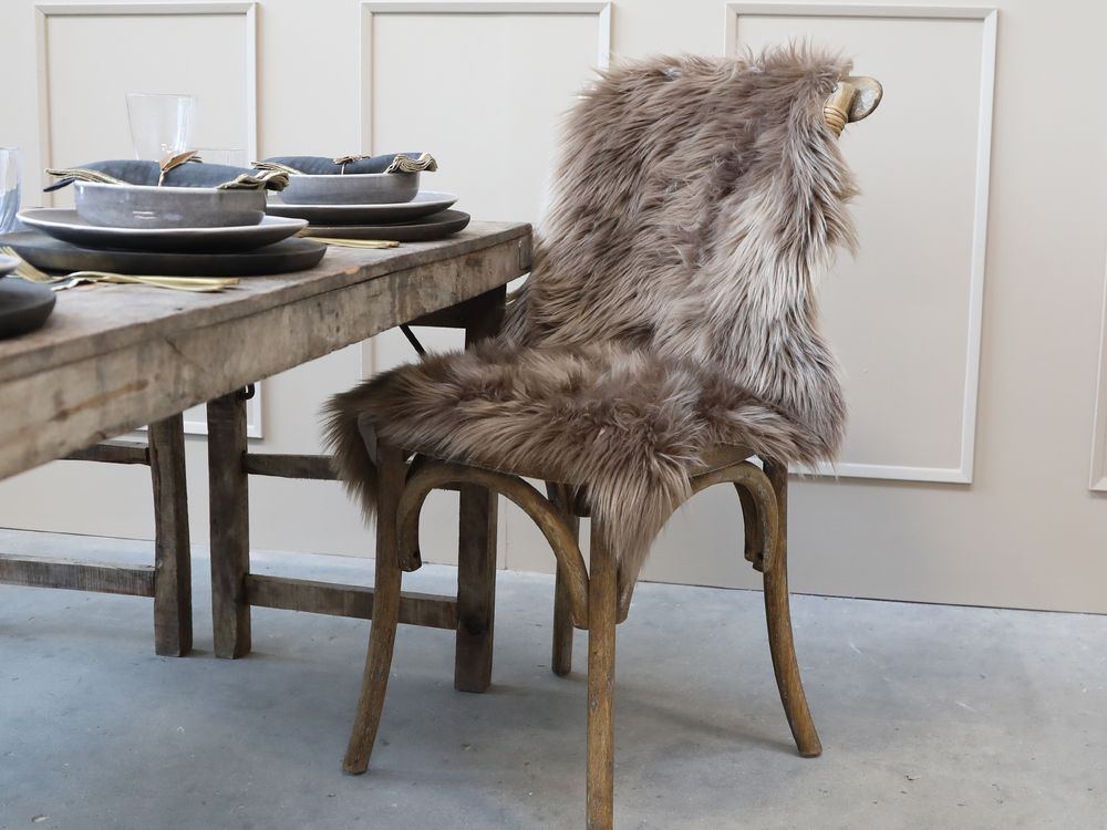 Imitert skinn i Mocca fra Chic Antique