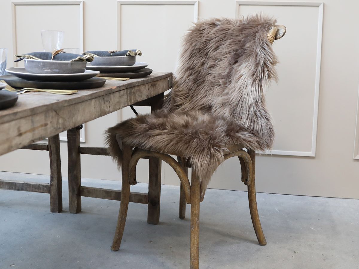 Imitert skinn i Mocca fra Chic Antique