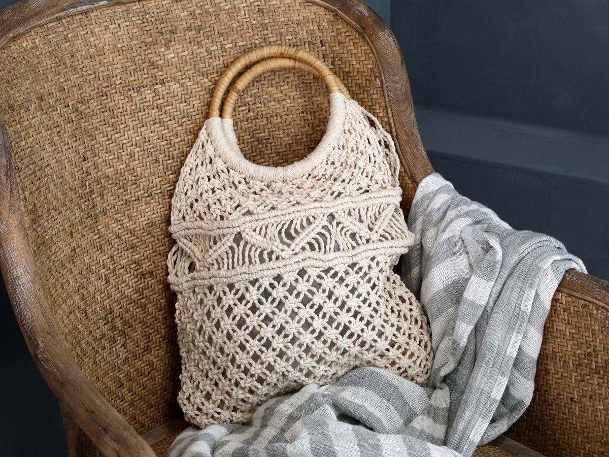 Fransk stol med flettet rygg fra Chic Antique