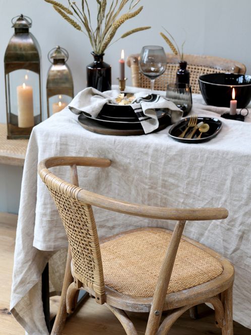 Hovedbilde Fransk spisestuestol med flettet sete og rygg fra Chic Antique